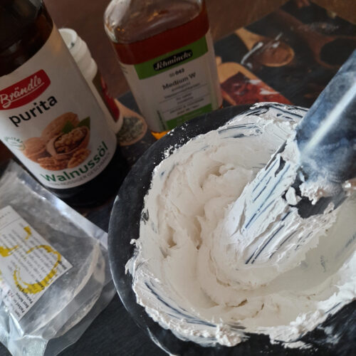 Making white oil paint